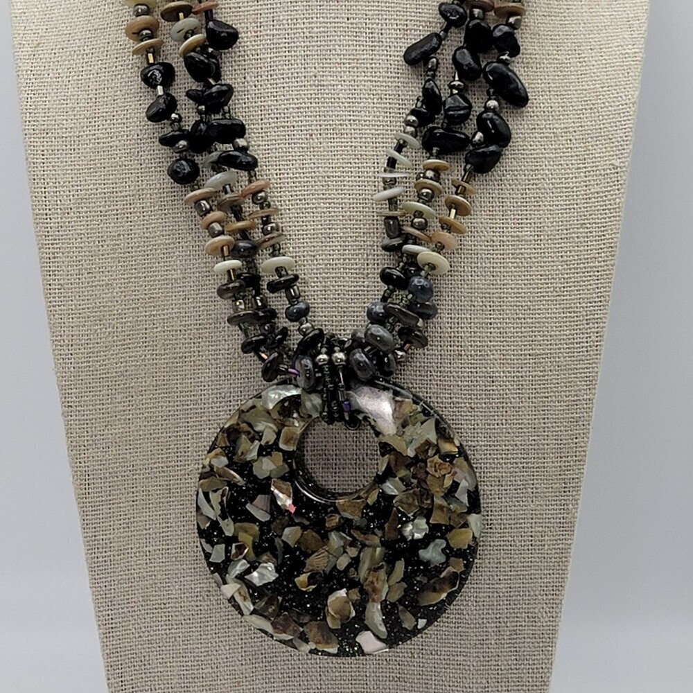 Cg Mother Of Pearl Mosaic Circle Pendant Mop Onyx Beaded Necklace 20 Inch
